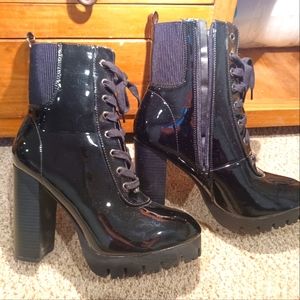 Women's Fashion Nova Black Patent Boots Size 9.